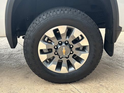 Used 2025 Chevrolet Silverado 2500 Custom w/ Custom Value Package AWD/4WD image 52