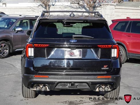 Used 2025 Ford Explorer ST image 23