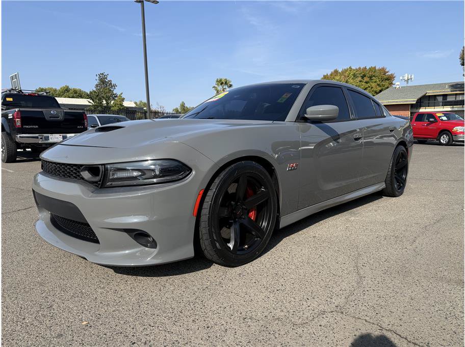 Used 2018 Dodge Charger R/T Scat Pack w/ Dynamics Package RWD image 2