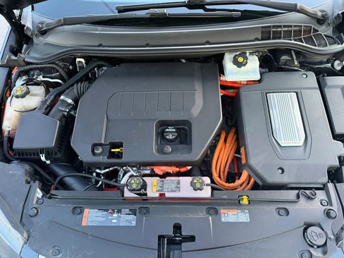 Used 2015 Chevrolet Volt Premium w/ Premium Trim Package FWD image 12