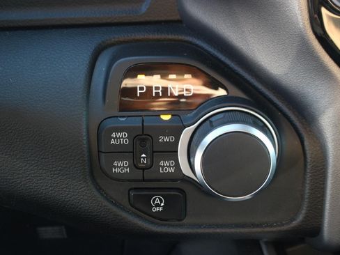 Used 2025 RAM 1500 Big Horn AWD/4WD image 24