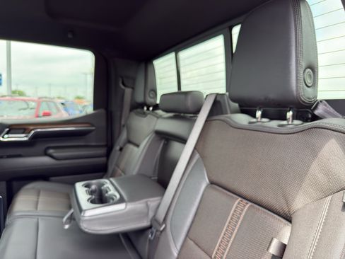 Certified 2024 Chevrolet Silverado 1500 High Country w/ Technology Package AWD/4WD image 33
