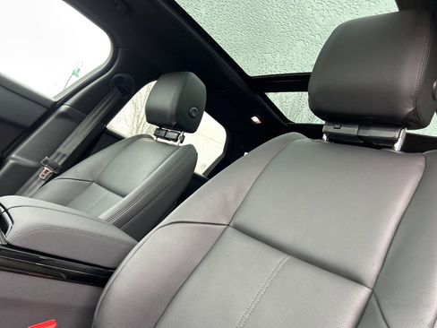 New 2026 Land Rover Range Rover Velar Dynamic SE image 14