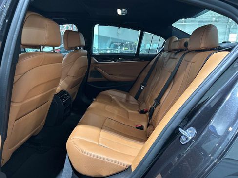 Used 2019 BMW M550i xDrive w/ Premium Package AWD/4WD image 11