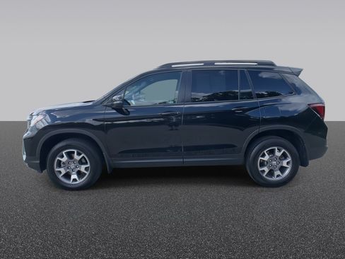 Used 2023 Honda Passport TrailSport image 6