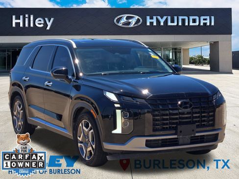 Used 2023 Hyundai Palisade Limited AWD/4WD image 2