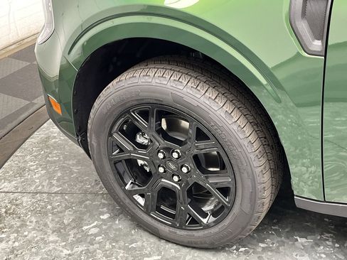 New 2025 Ford Maverick XLT w/ XLT Luxury Package image 30