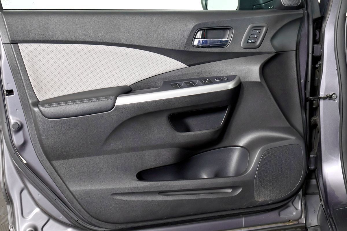 Used 2015 Honda CR-V Touring image 17