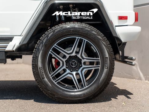 Used 2017 Mercedes-Benz G 550 Squared image 38