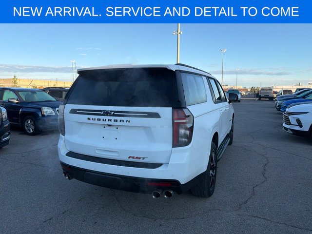 Used 2024 Chevrolet Suburban RST w/ Sport Performance Package AWD/4WD image 13