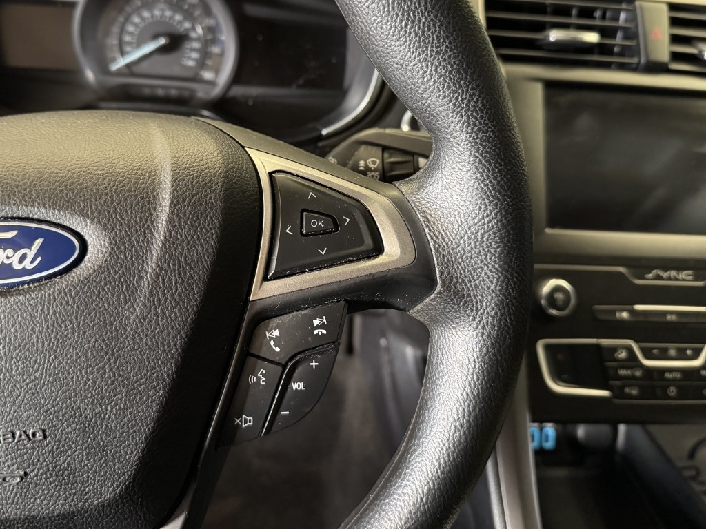 Used 2020 Ford Fusion S FWD image 12