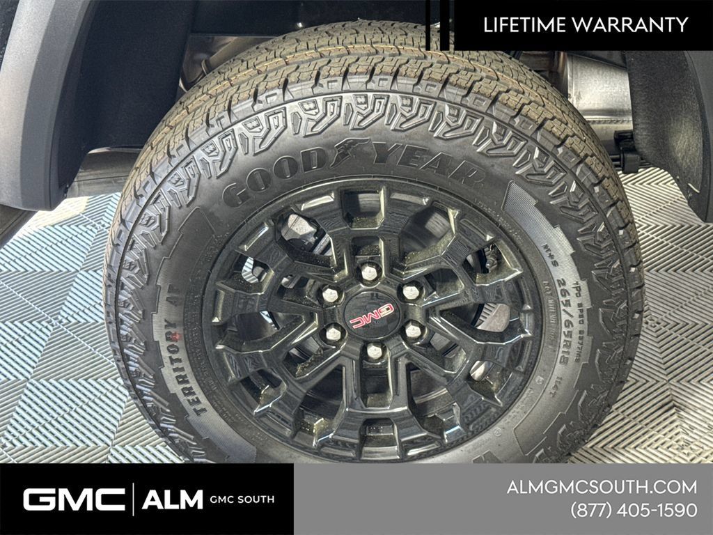 New 2026 GMC Canyon Elevation w/ Convenience Package RWD image 19
