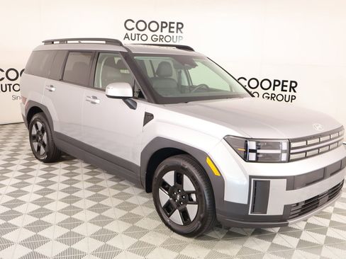 Used 2026 Hyundai Santa Fe SEL image 1