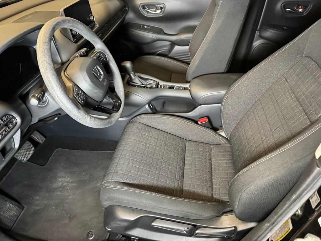 Used 2024 Honda HR-V LX image 21