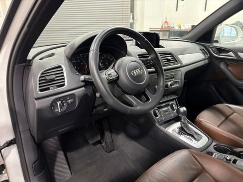Used 2018 Audi Q3 2.0T Premium FWD image 10