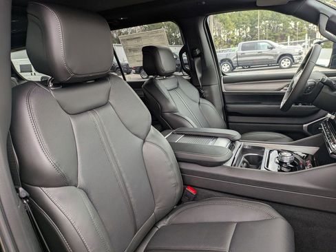 New 2026 Jeep Grand Wagoneer 2WD w/ Premium Group I image 36