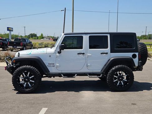 Used 2018 Jeep Wrangler Unlimited Sport S AWD/4WD image 8
