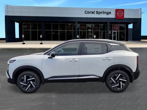 New 2026 Nissan Kicks SV w/ SV Premium Package FWD image 2