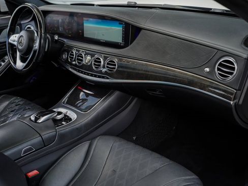 Used 2018 Mercedes-Benz S 560 Sedan w/ AMG Line Exterior image 21