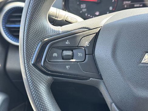 Used 2024 Chevrolet Trax LS image 19