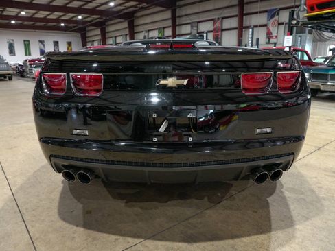 Used 2013 Chevrolet Camaro SS w/ RS Package RWD image 7