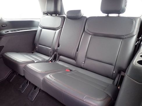 Used 2025 Ford Expedition Active AWD/4WD image 21