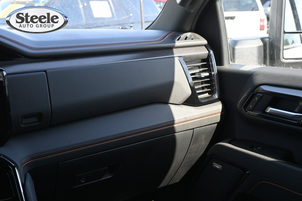 New 2026 GMC Sierra 2500 AT4 w/ AT4 Premium Plus Package AWD/4WD image 8