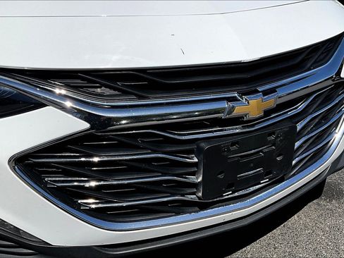 Used 2023 Chevrolet Malibu LT FWD image 23