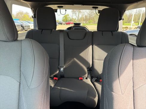 Used 2022 Jeep Wrangler Unlimited Sport image 23