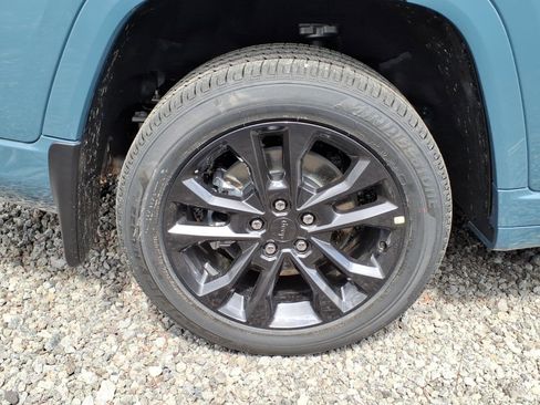 New 2026 Jeep Grand Cherokee L Limited AWD/4WD image 5