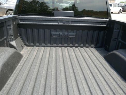 New 2026 GMC Sierra 1500 Elevation w/ Elevation Premium Package AWD/4WD image 8