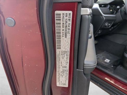 New 2025 Jeep Grand Cherokee Limited w/ Black Appearance Package image 16