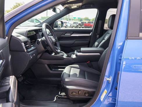 New 2026 GMC Terrain Elevation w/ Elevation Premium Package FWD image 7