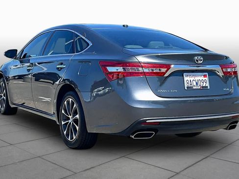 Used 2017 Toyota Avalon XLE w/ All Weather Liner Package FWD image 11