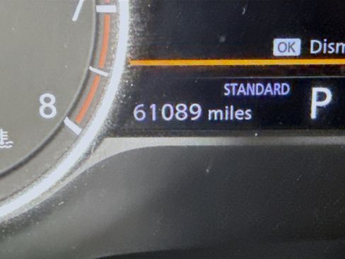 Used 2022 Nissan Rogue SV FWD image 16