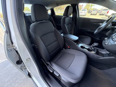 Used 2023 Chevrolet Malibu LS FWD image 24