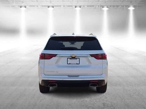 Used 2023 Chevrolet Traverse High Country w/ LPO, Floor Liner Package AWD/4WD image 7