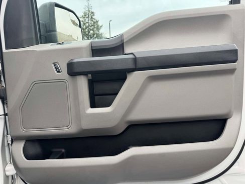 Used 2015 Ford F150 XL w/ Equipment Group 101A Mid image 32