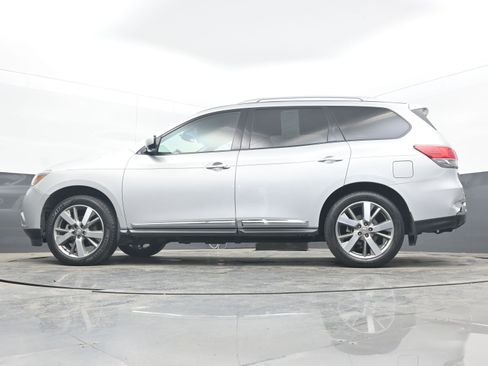 Used 2013 Nissan Pathfinder Platinum image 22