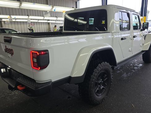 Used 2020 Jeep Gladiator Mojave image 4