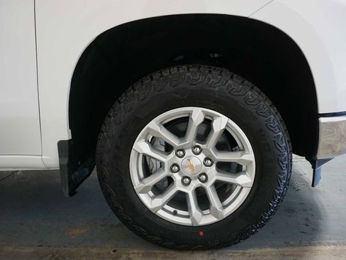 Certified 2025 Chevrolet Silverado 1500 LT image 11