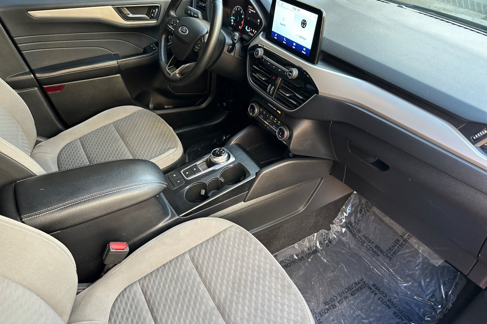 Used 2022 Ford Escape SE w/ SE Sport Appearance Package FWD image 17