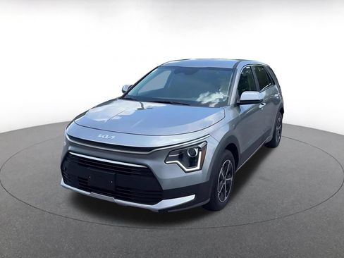 Used 2026 Kia Niro LX FWD image 4