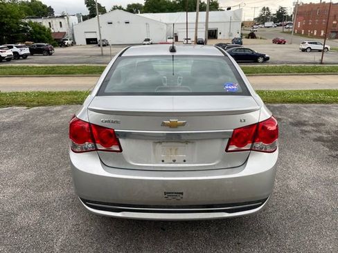 Used 2015 Chevrolet Cruze LT w/ RS Package FWD image 4