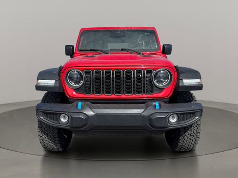 Used 2025 Jeep Wrangler Unlimited Rubicon 4xe w/ Convenience Group AWD/4WD image 2
