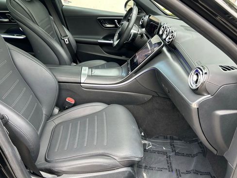 Used 2025 Mercedes-Benz C 300 4MATIC Sedan image 35