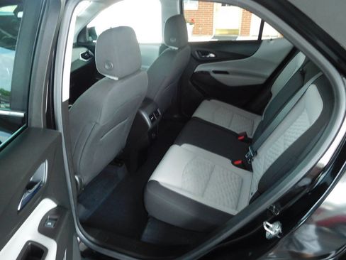Used 2021 Chevrolet Equinox LT w/ Driver Convenience Package FWD image 13