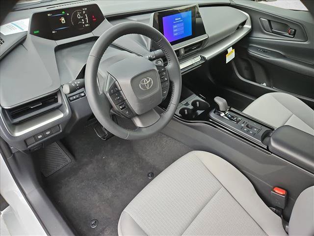 New 2027 Toyota Prius LE FWD image 3