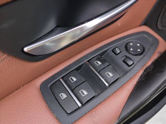 Used 2017 BMW 330i Sedan RWD image 12