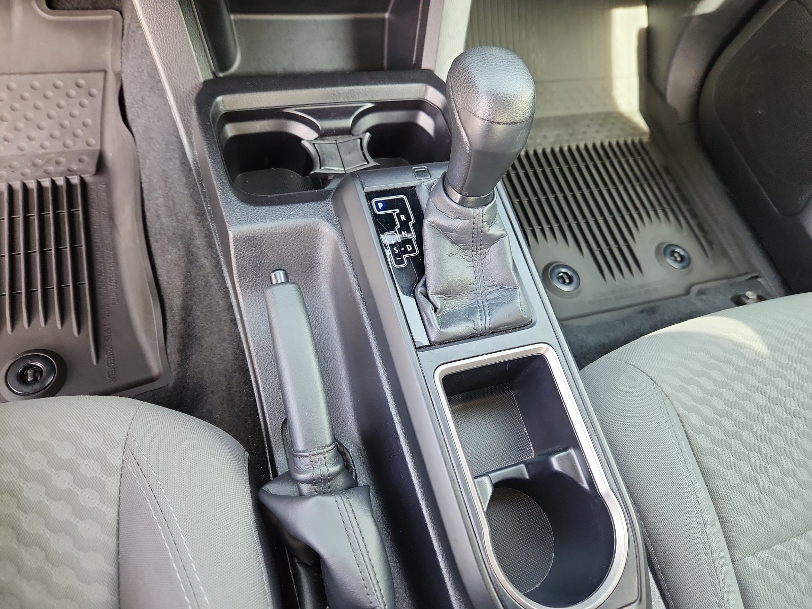 Used 2021 Toyota Tacoma SR AWD/4WD image 21
